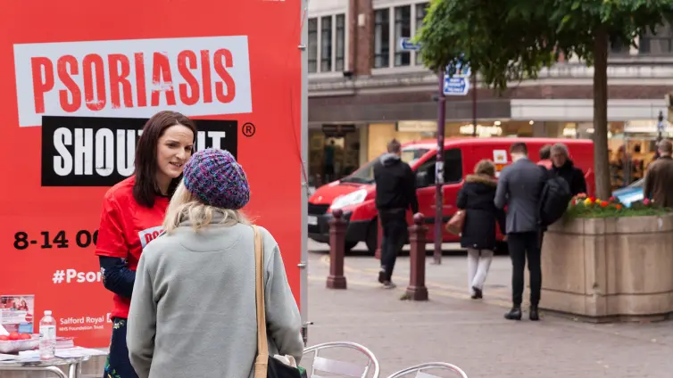 50 second shoutouts logo, illustration of a timer.